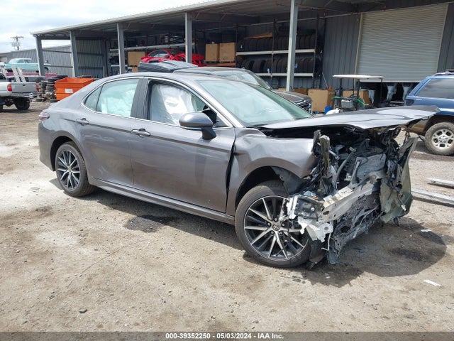 Toyota CAMRY SE 2022 4T1G11AK7NU630451 Image 1