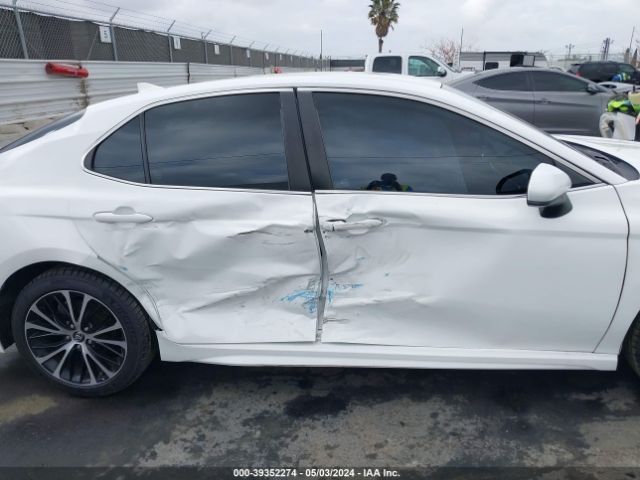 4T1G11AK3LU858878 Toyota CAMRY SE