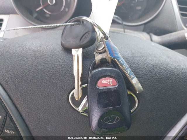 Hyundai ELANTRA SE 2016 5NPDH4AE6GH713266 Image 11