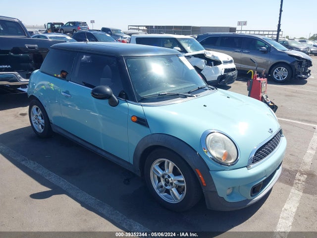 2013 MINI HARDTOP WMWSU3C59DT686210 Photo 0
