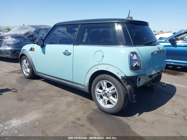 2013 MINI HARDTOP WMWSU3C59DT686210 Photo 2