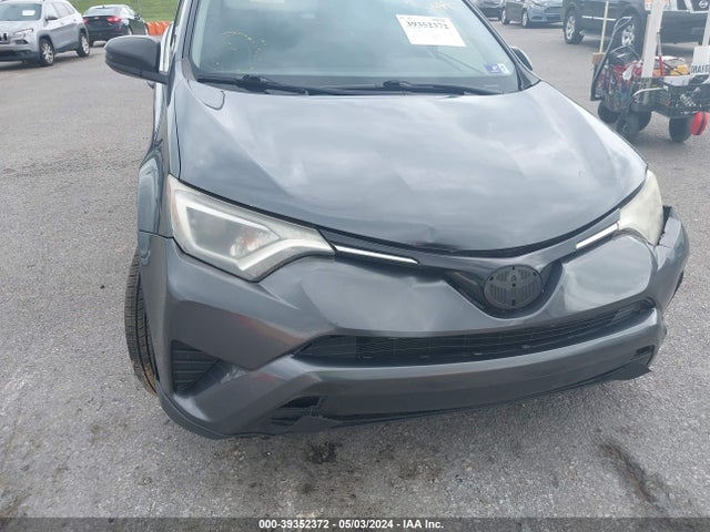 Toyota RAV4 LE 2016 JTMBFREV8GD184946 Image 16
