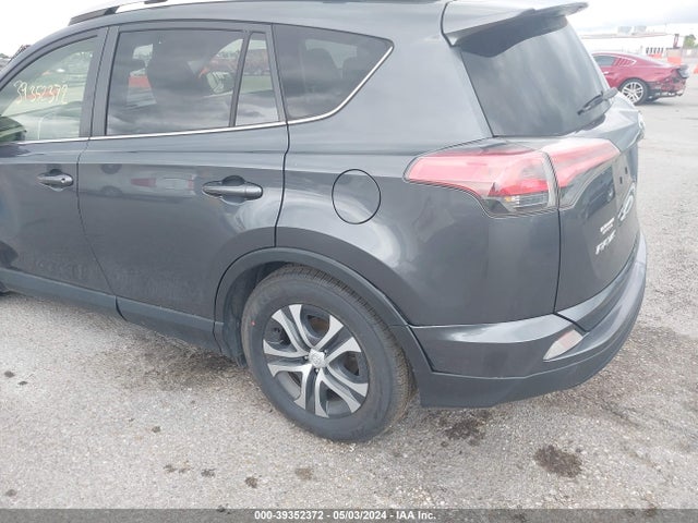 Toyota RAV4 LE 2016 JTMBFREV8GD184946 Image 20