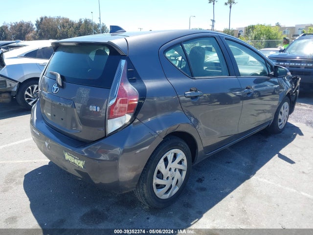 Toyota Prius C One 2015 JTDKDTB3XF1097510 Image 4