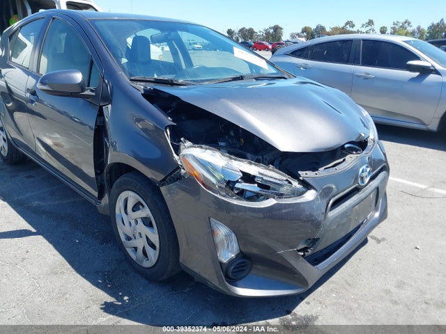 Toyota Prius C One 2015 JTDKDTB3XF1097510 Image 6