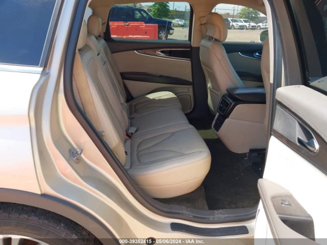 2LMPJ6LR6HBL52373 Lincoln Mkx Reserve