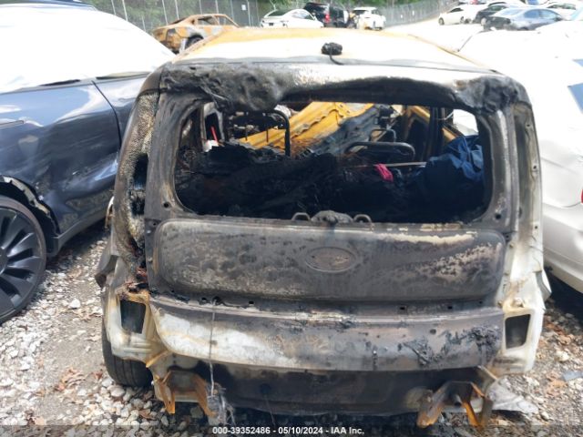 KNDJN2A20G7818671 KIA Soul