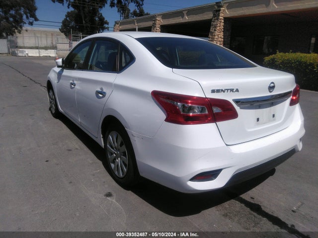 Nissan SENTRA S 2018 3N1AB7AP4JY310343 Image 3