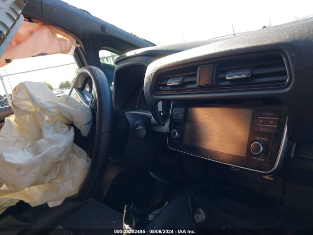 1N4AZ1CP7JC312606 Nissan LEAF SV