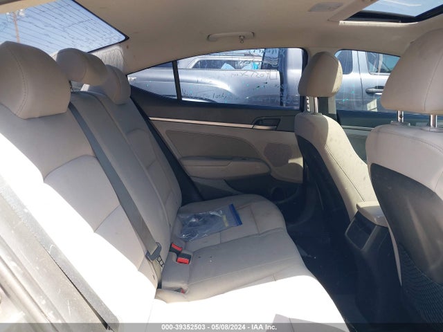 Hyundai Elantra Value Edition 2018 5NPD84LF3JH356481 Image 8