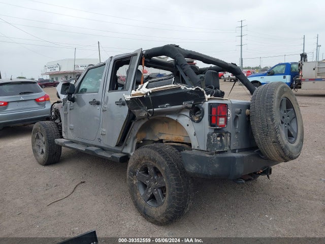 1C4BJWDG8GL156361 Jeep Wrangler Unlimited Freedom