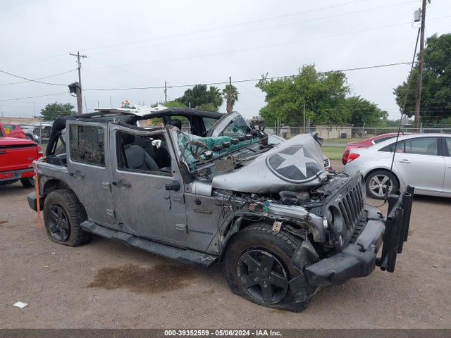 1C4BJWDG8GL156361 Jeep Wrangler Unlimited Freedom