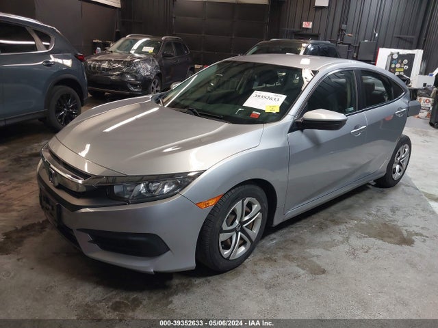Honda Civic Lx 2018 19XFC2F53JE204087 Image 2
