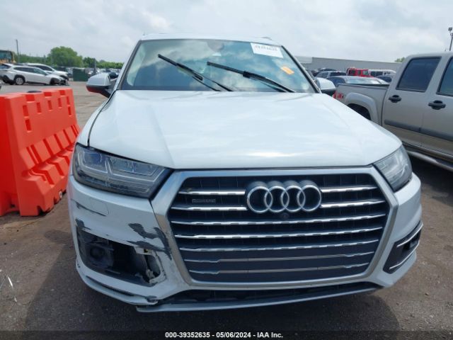 WA1VAAF71JD019805 Audi Q7 3.0t Premium