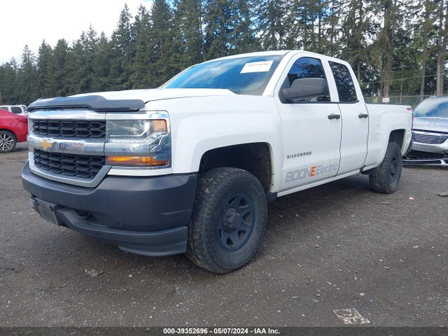 Chevrolet Silverado 1500 Wt 2018 1GCVKNEC4JZ163294 Image 2