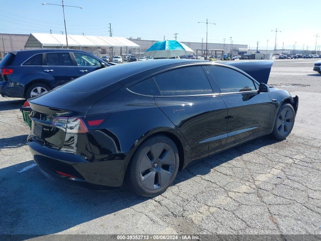 2023 TESLA MODEL 3 5YJ3E1EA2PF686575 Photo 3