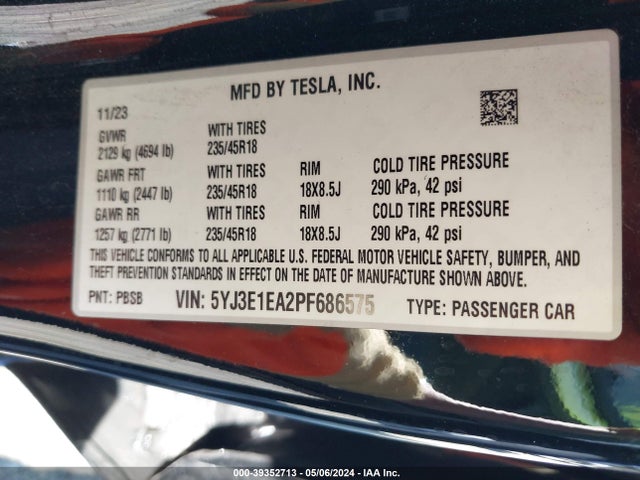 2023 TESLA MODEL 3 5YJ3E1EA2PF686575 Photo 8