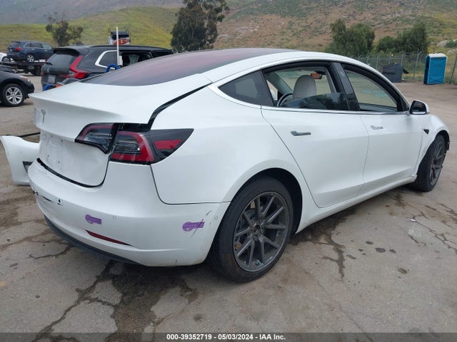 Tesla Model 3 Long Range/mid Range 2018 5YJ3E1EA4JF168619 Image 4