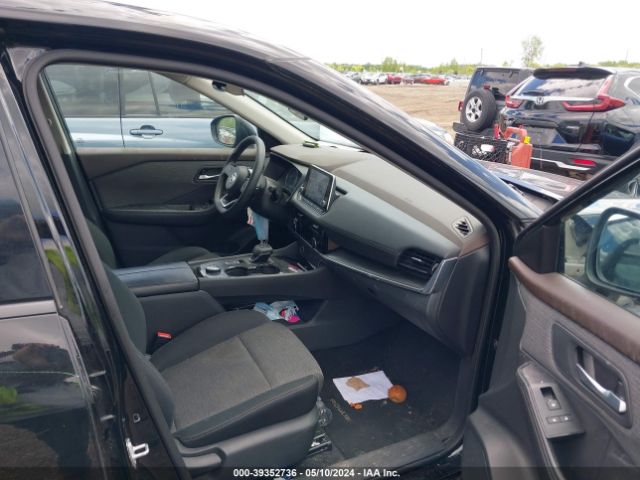 5N1AT3BB9MC783251 Nissan Rogue Sv Intelligent Awd