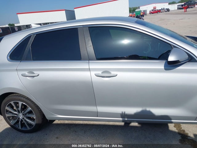 Aukcja sprzedaży 2018 Hyundai Elantra Gt, vin: KMHH35LE6JU025246, numer aukcji: 39352762