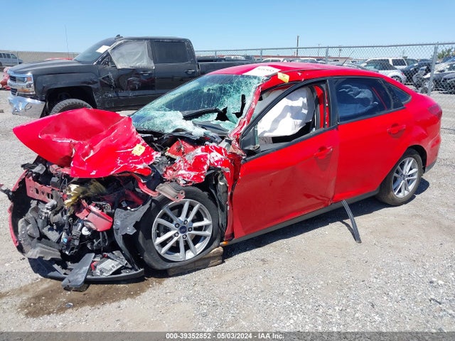 Ford FOCUS SE 2017 1FADP3F20HL304548 Image 2