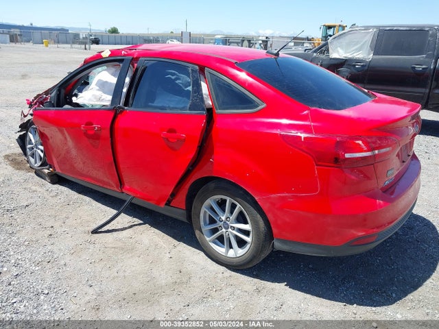 Ford FOCUS SE 2017 1FADP3F20HL304548 Image 3