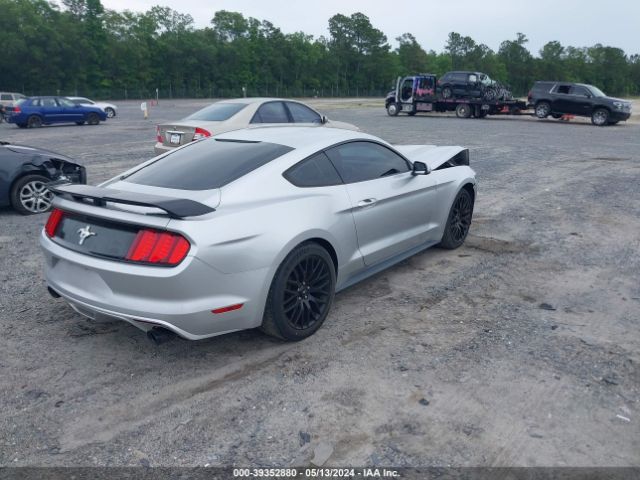 1FA6P8AM8H5263895 Ford Mustang V6