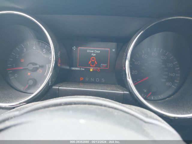 1FA6P8AM8H5263895 Ford Mustang V6