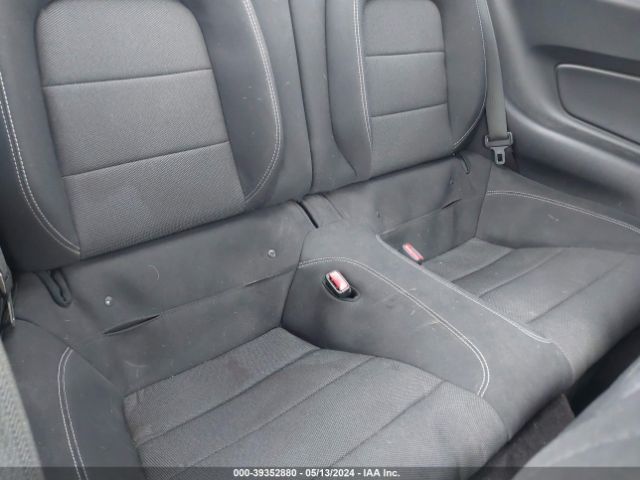 1FA6P8AM8H5263895 Ford Mustang V6