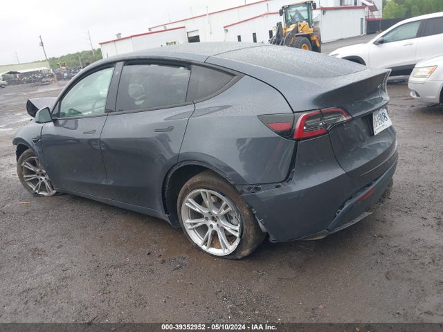 2020 TESLA MODEL Y 5YJYGDEE8LF032663 Photo 2
