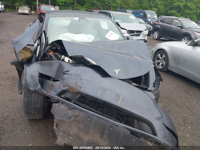 2020 TESLA MODEL Y 5YJYGDEE8LF032663 Photo 5