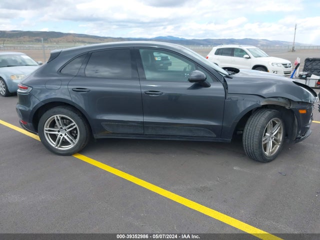 Porsche Macan 2020 WP1AA2A51LLB04487 Image 13