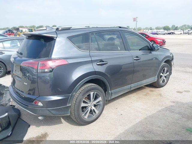 Toyota Rav4 Xle 2017 JTMWFREV5HD103453 Image 4
