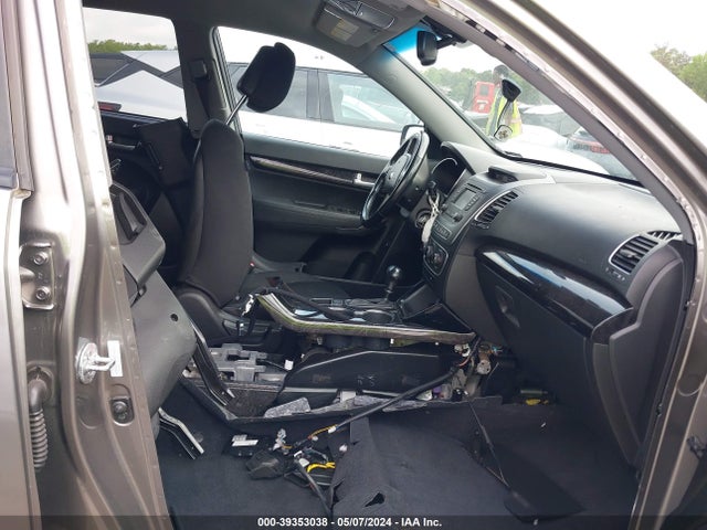 KIA SORENTO LX 2014 5XYKT3A62EG430859 Image 5