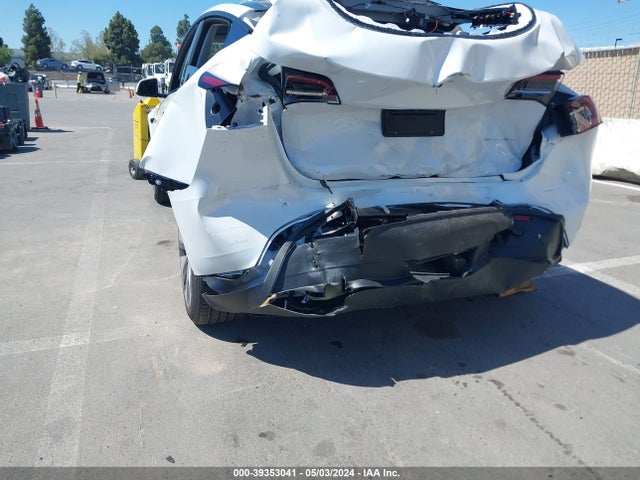 2023 TESLA MODEL Y 7SAYGDEE7PF864472 Photo 5