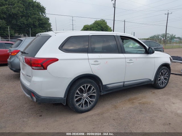 JA4AD2A35GZ016711 Mitsubishi Outlander Es