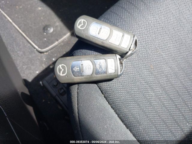 JM1BM1T76E1148151 Mazda Mazda3 I Sv