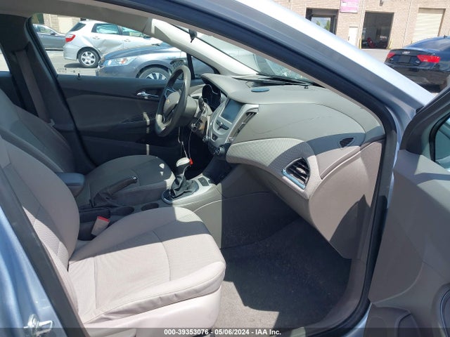 Chevrolet Cruze Ls Manual 2018 1G1BB5SM4J7146516 Image 5