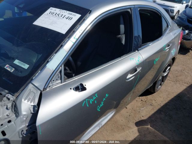 JTHBA1D20H5043984 Lexus IS 200T