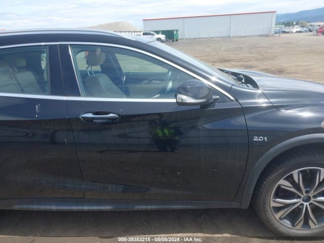 SJKCH5CR1HA024789 Infiniti Qx30 Premium