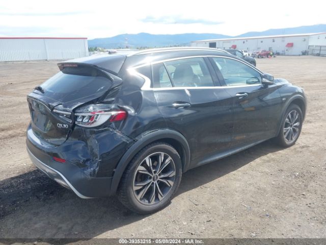 SJKCH5CR1HA024789 Infiniti Qx30 Premium