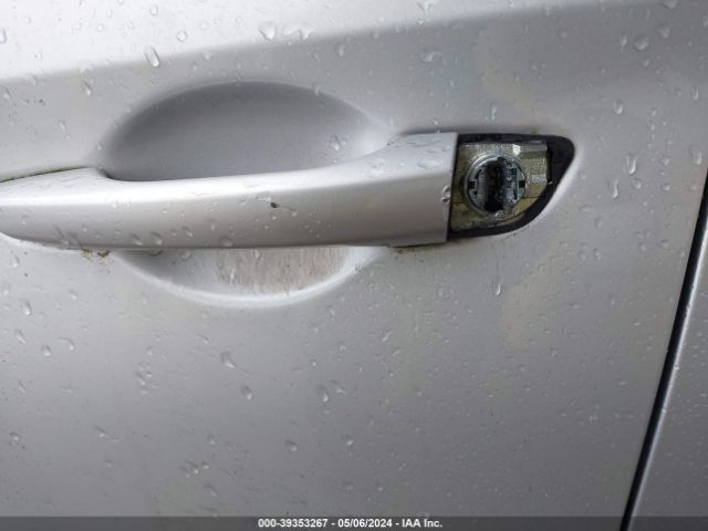 KMHD74LF6HU087052 Hyundai ELANTRA SE