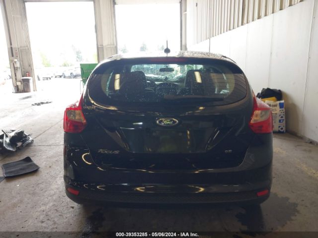 1FADP3K23EL454607 Ford FOCUS SE