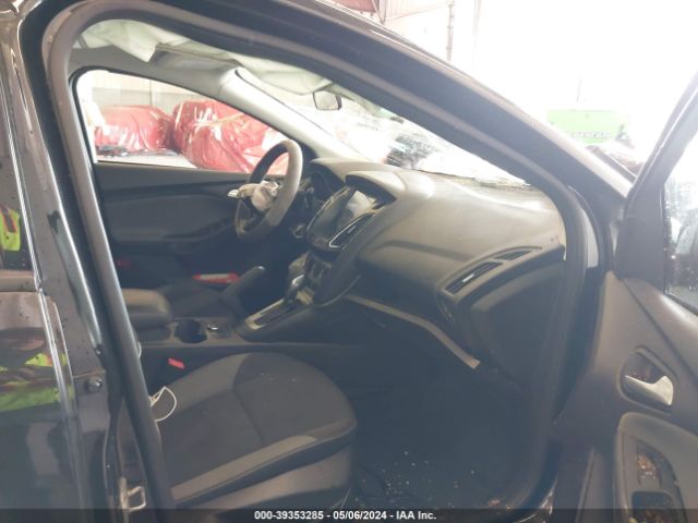 1FADP3K23EL454607 Ford FOCUS SE