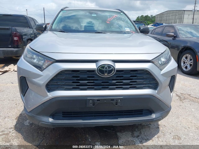 Toyota RAV4 LE 2019 JTMH1RFVXKD005533 Image 12