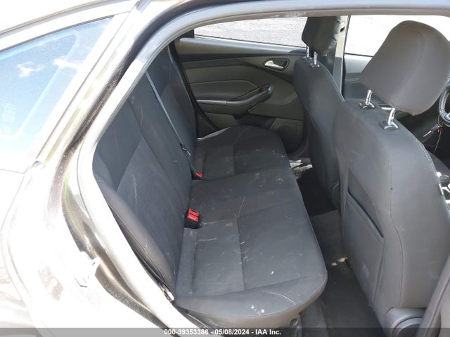 Ford FOCUS SE 2016 1FADP3F28GL365449 Image 8