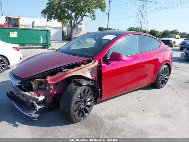 2024 TESLA MODEL Y 7SAYGDEFXRF033964 Photo 1