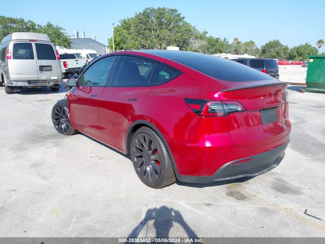2024 TESLA MODEL Y 7SAYGDEFXRF033964 Photo 2