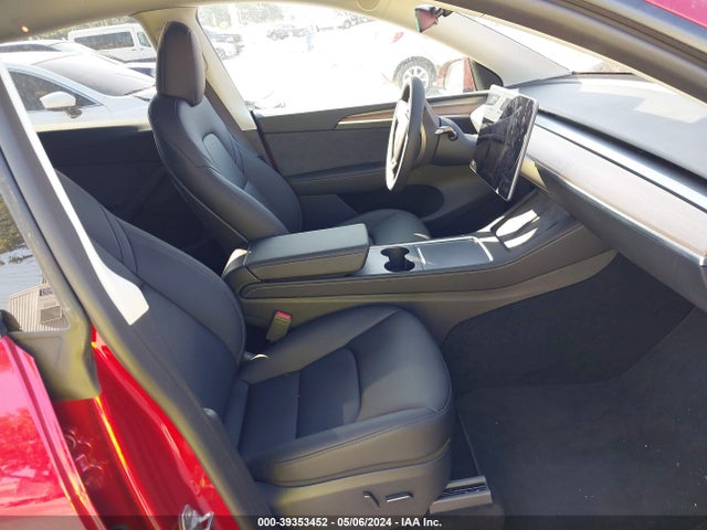 2024 TESLA MODEL Y 7SAYGDEFXRF033964 Photo 4