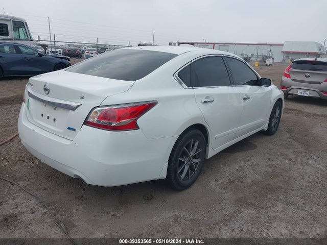 Nissan Altima 2.5 S 2014 1N4AL3AP6EN348443 Image 4